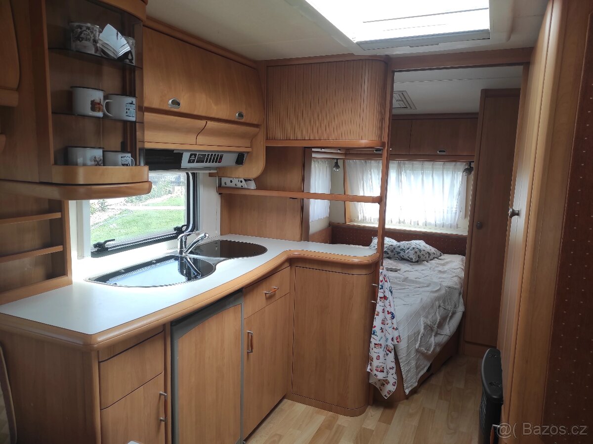 Karavan, obytný přívěs Hobby 495 - 15