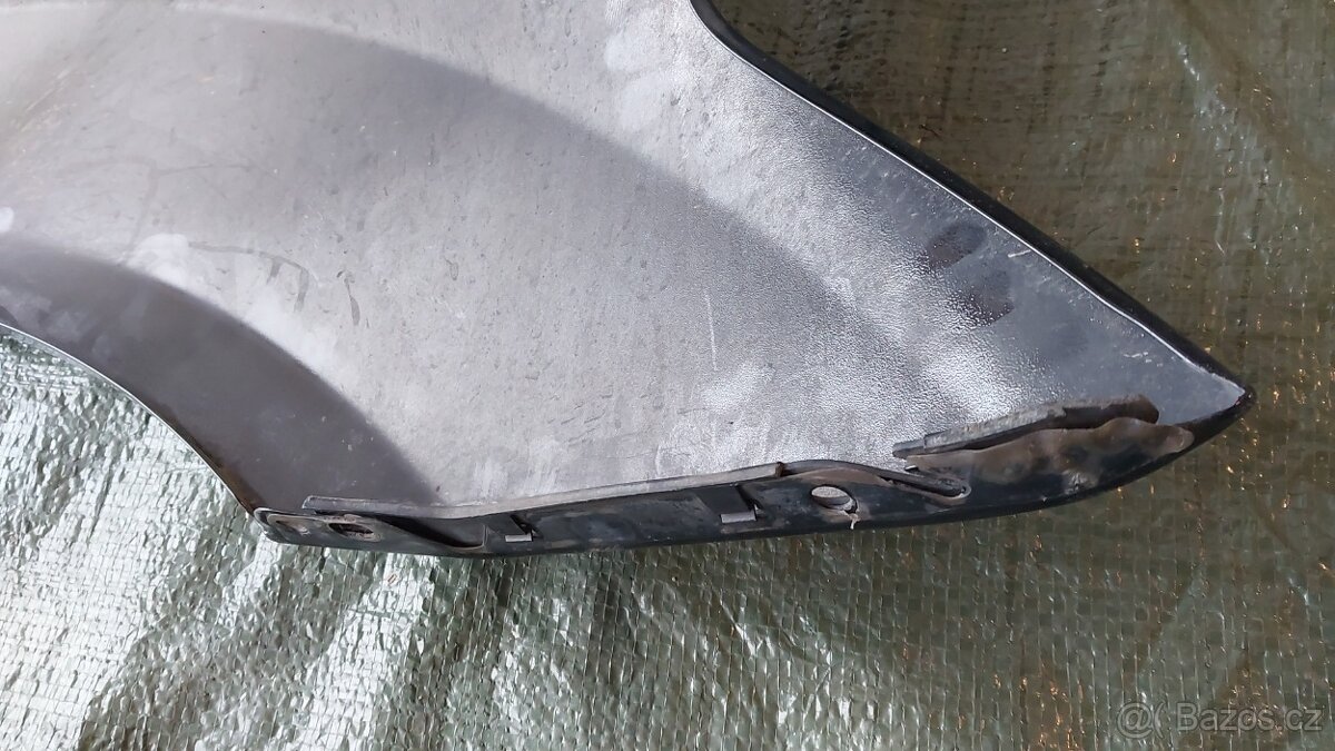 Mercedes W164 BLATNÍK LEVÝ ČERNÝ 4000kč - 15