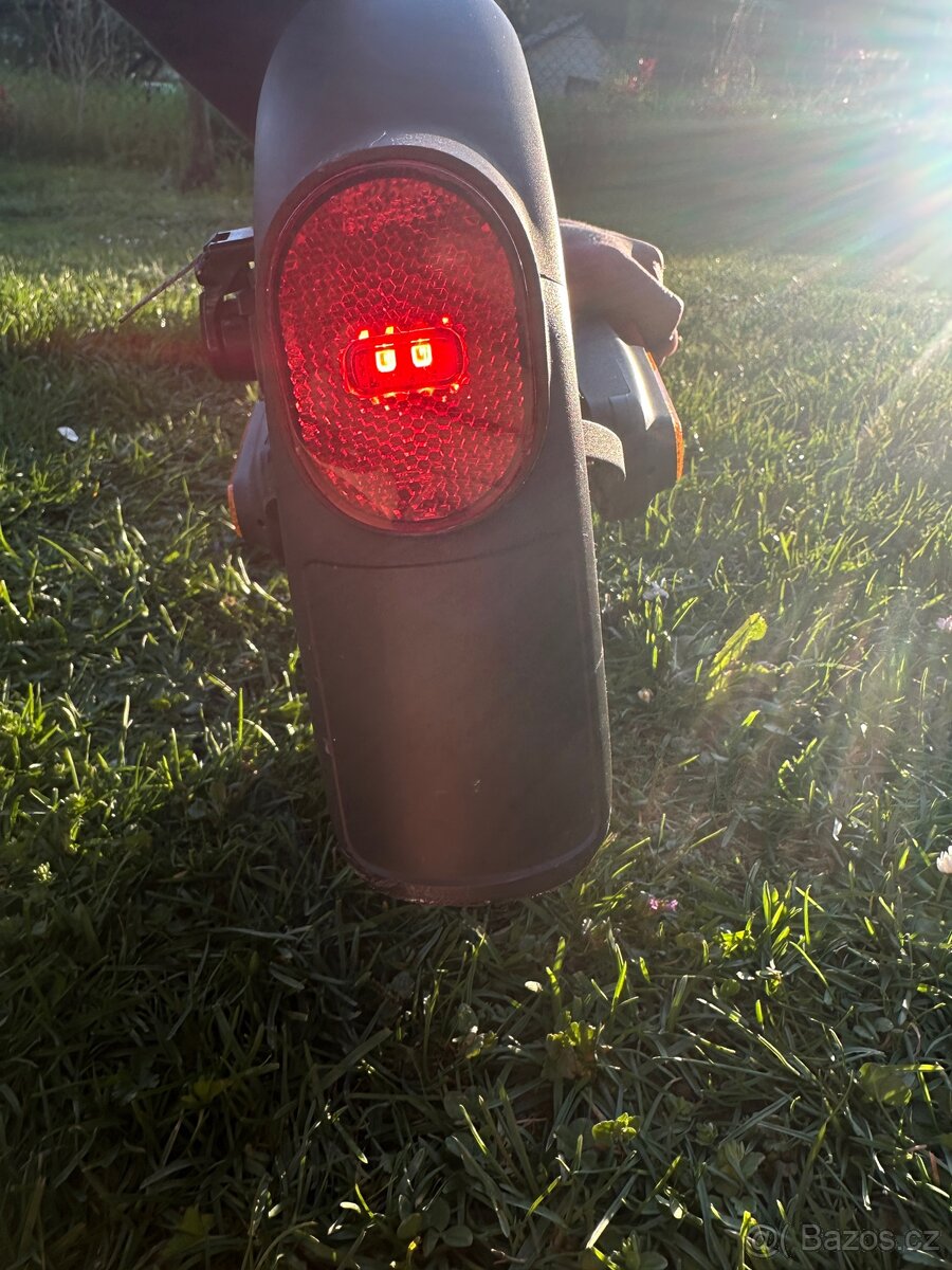 Elektrická koloběžka Xiaumi 4 pro - 15