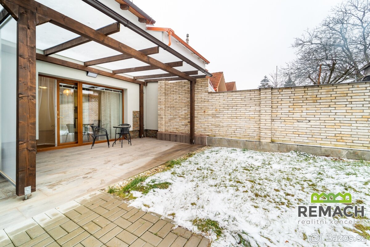 Pronájem, byt 3+kk, 110m2 Staré Město, ev.č. 03374 - 15