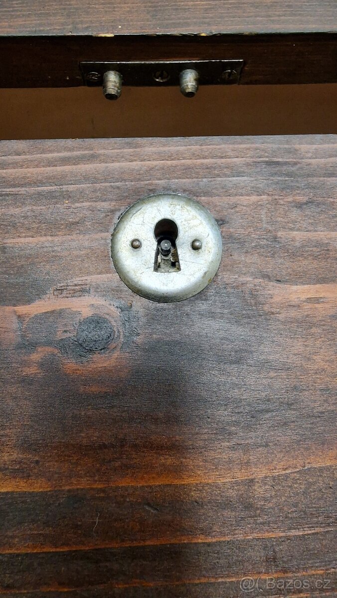 Stará truhla,kufr - 15