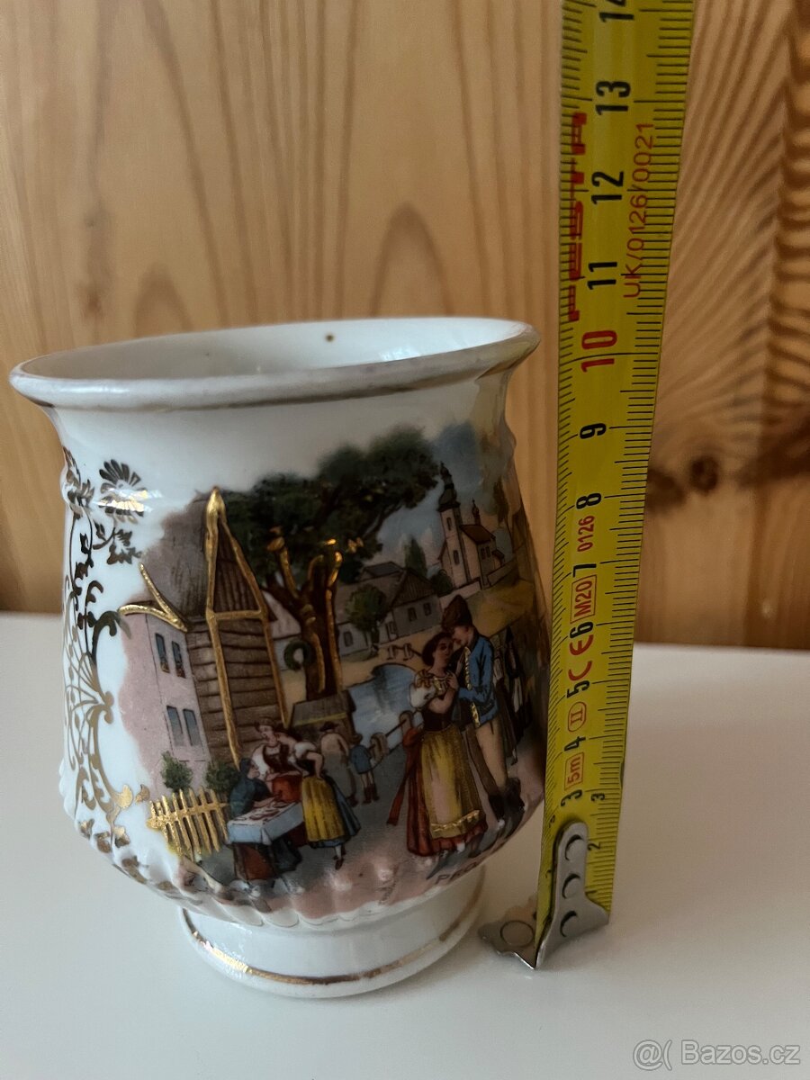 Sběratelský starý hrnek mušlák Prodaná nevěsta - 15