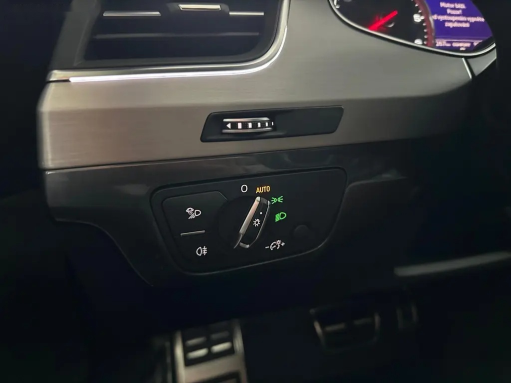 Audi Q7, 3.0 TDI 200 KW S-line - DPH - 15