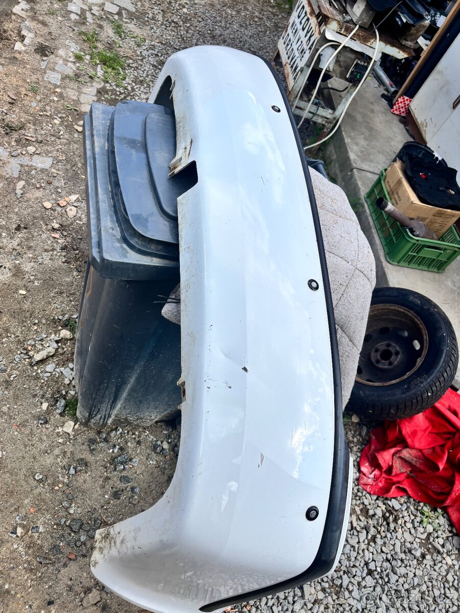 Škoda octavia 1 combi 1.9tdi 66kw díly z vozu - 15