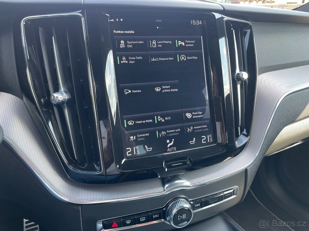 Volvo XC60 B5 173kW AWD R-Design - 15