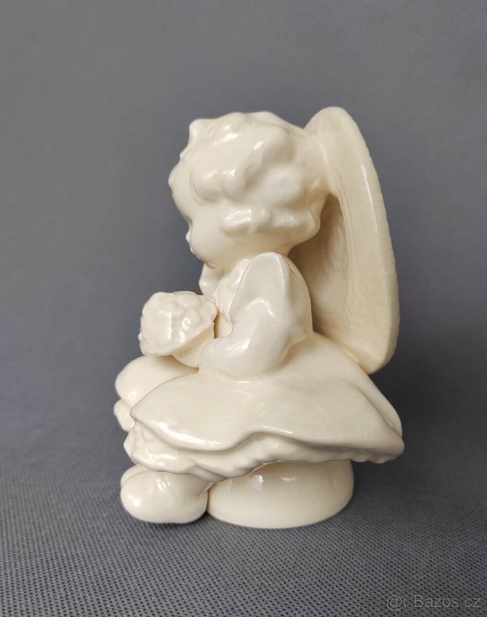 Nádherná sestává figurek a talíře od M.J. Hummel a Goebel - 15