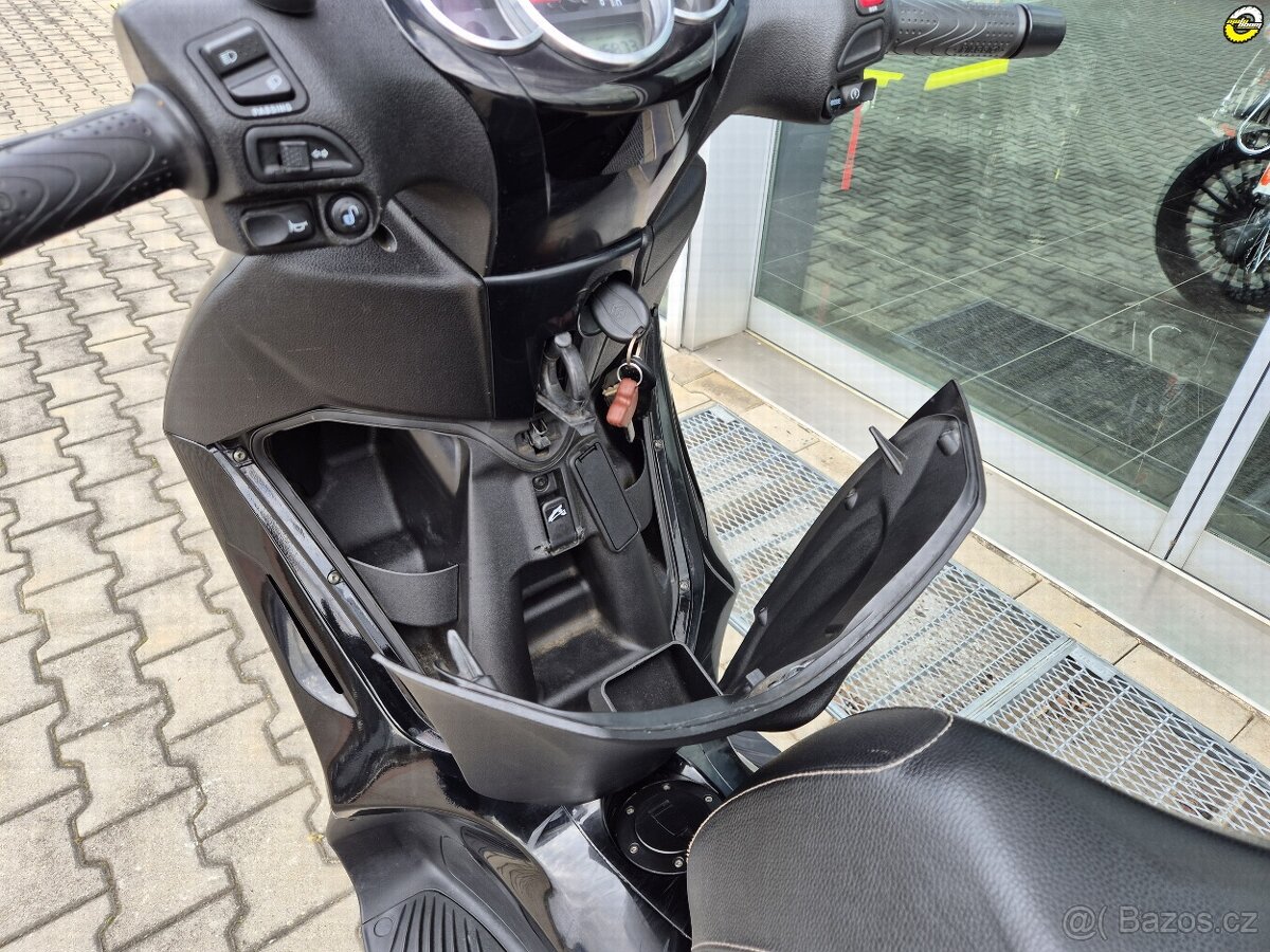 Piaggio Beverly 300 - 15
