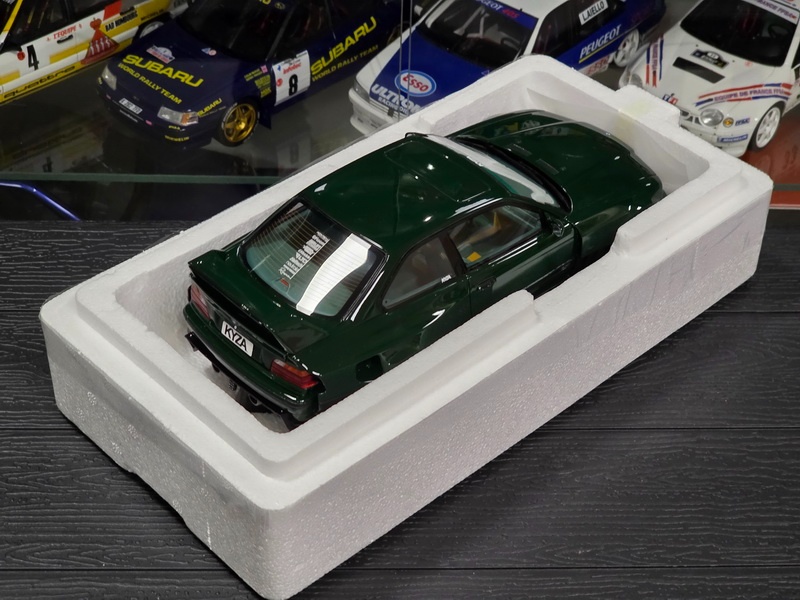 BMW E36 Khyzyl Saleem 2022 1:18 OttoMobile - 15