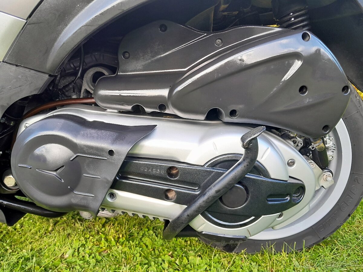 Piaggio MP3 - 400i LT - 15