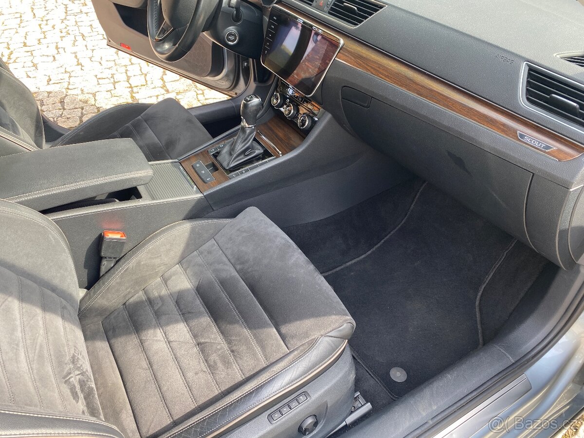 Škoda Superb Scout - 15