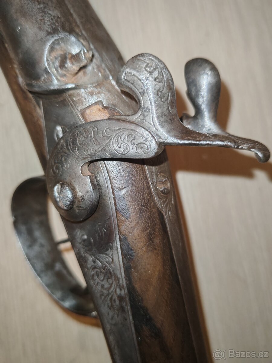 Historická dvouhlavňová brokovnice - 15