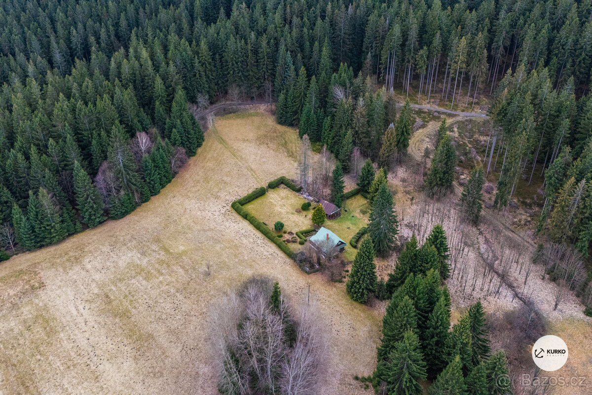 Roubená chalupa s pozemky o výměře 21.245m2 v obci Morávka - - 15