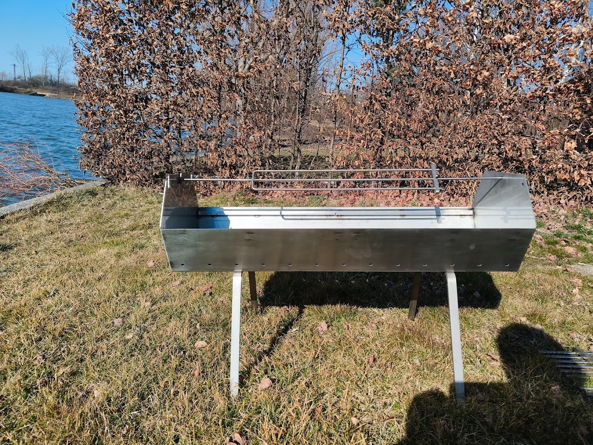 Ručně vyrobený nerezový gril MORAVA - 15