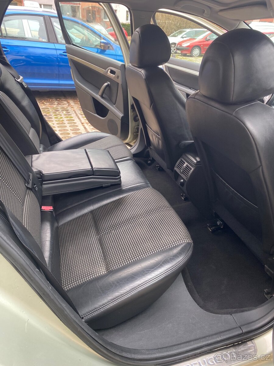 Peugeot 407 SW r.v 2004 ..104kw 28…k.automat,kůže .panorama. - 15