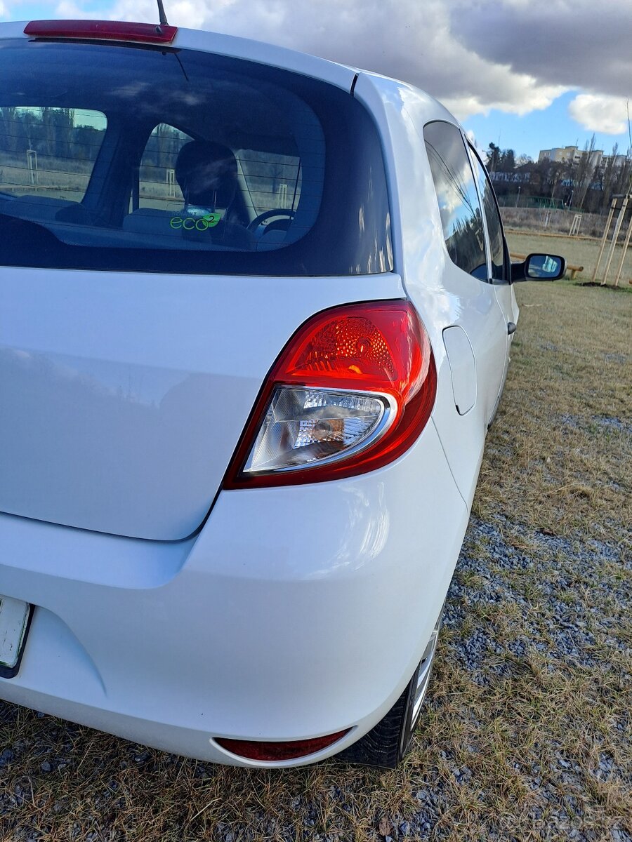 Renault Clio 1.2 - 15