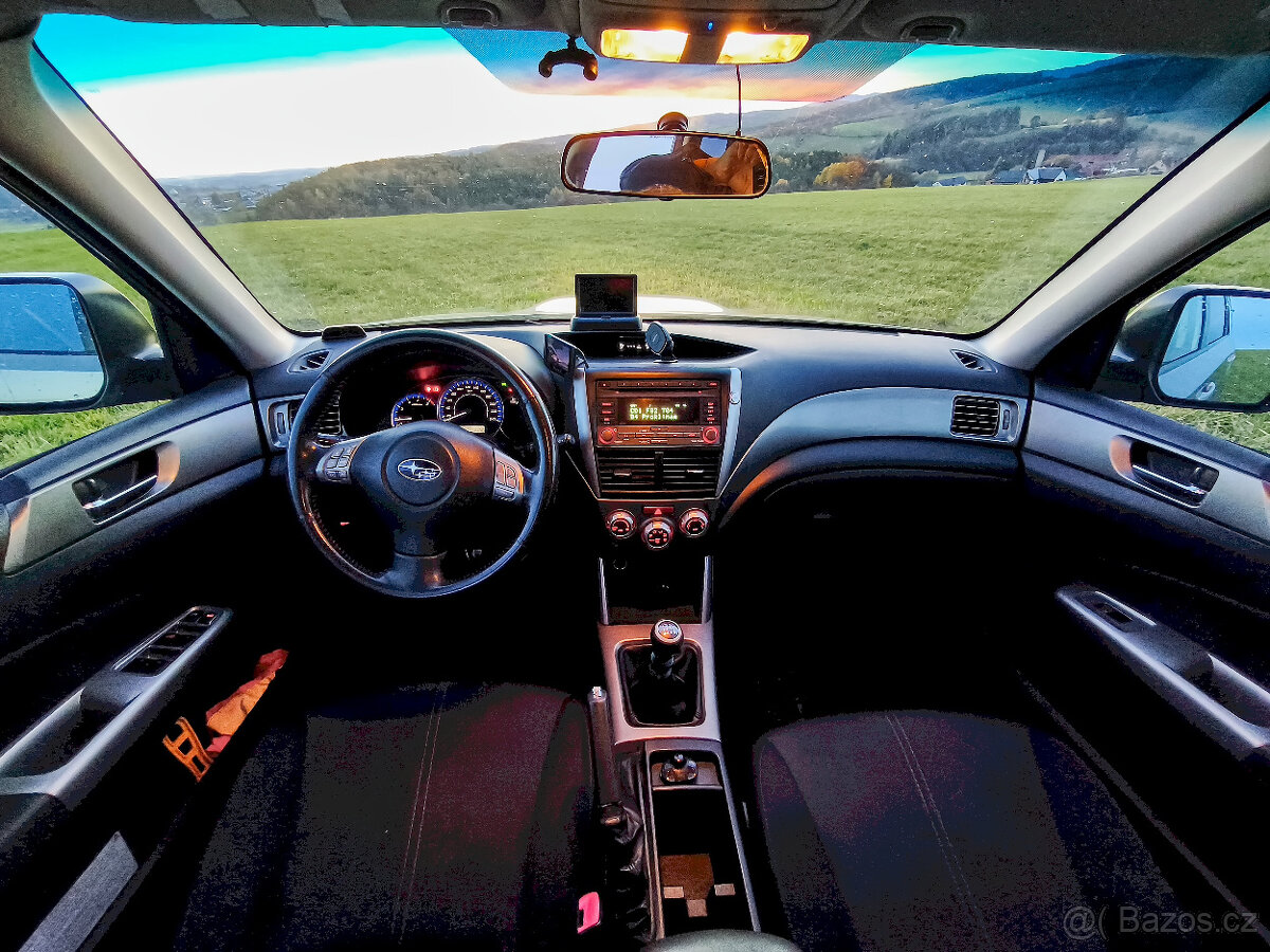 Subaru Forester, 2.0TD 108kW, 4x4, STK 1/27, r.v. 2010 - 15