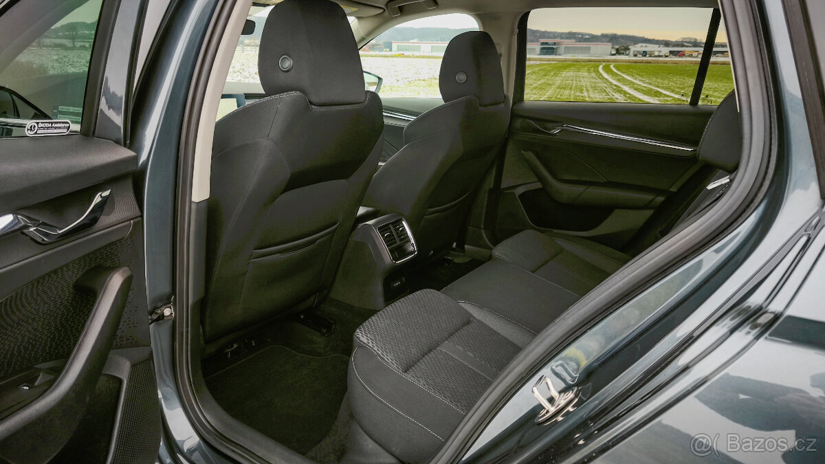 Škoda Octavia Combi 4 IV 2.0 TDI DSG STYLE NAVI - 15