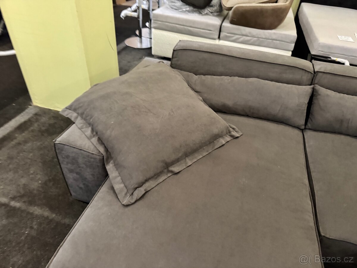 NOVÁ hnědá Sedací souprava Sirpio 270cm s taburetem Tkanina - 15