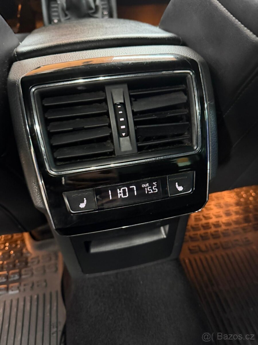 Škoda Superb Combi 2.0 Tdi 110kw STYLE PLUS - 15