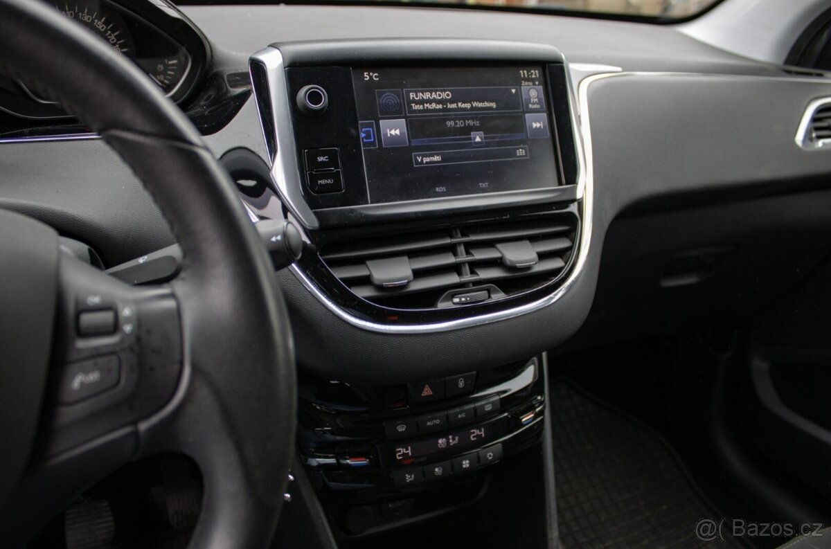 Peugeot 2008 1.2 PureTech 81 kW - 15