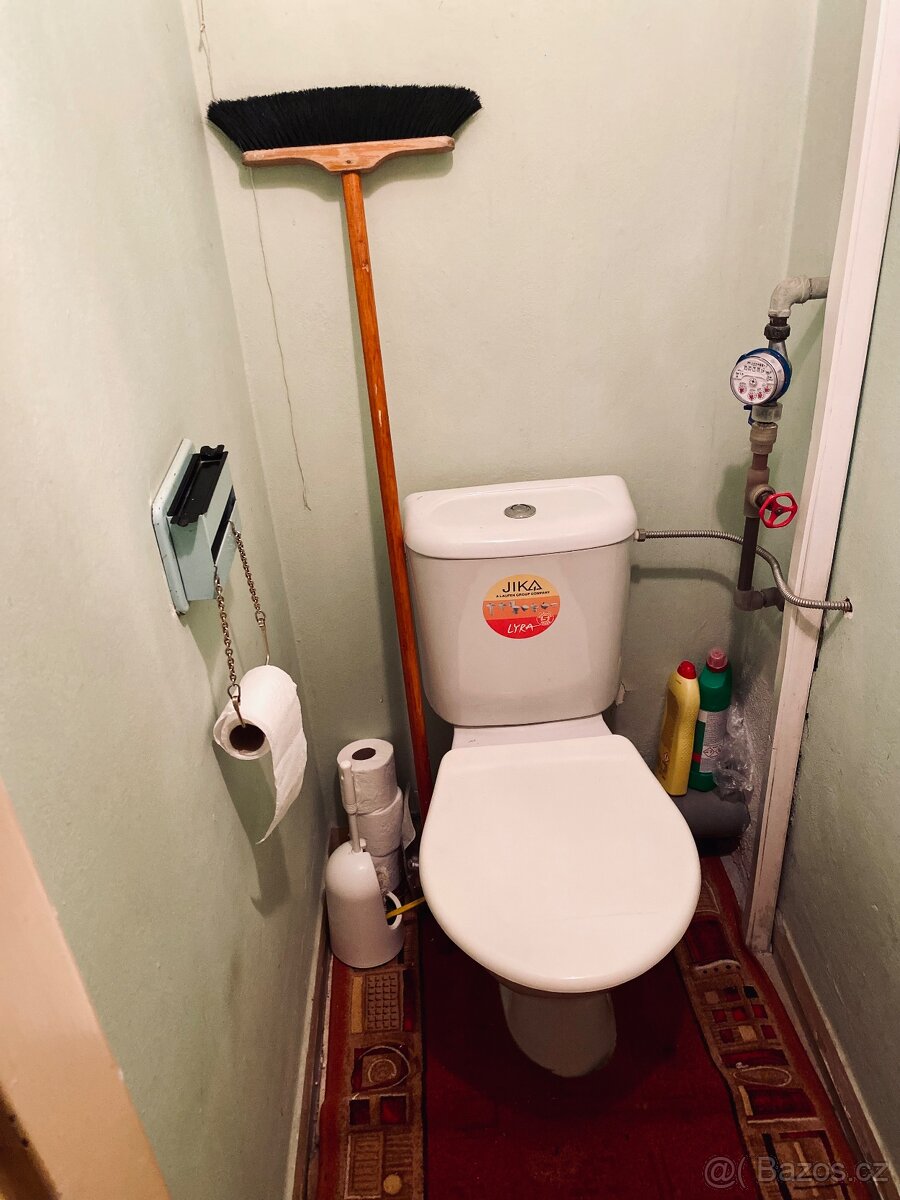 Pronájem malého bytu 2+1 s balkonem - 15