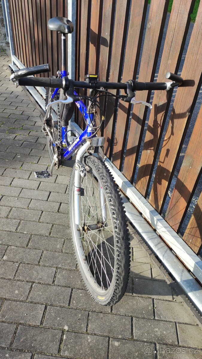 Prodám starší horské kolo author - 15