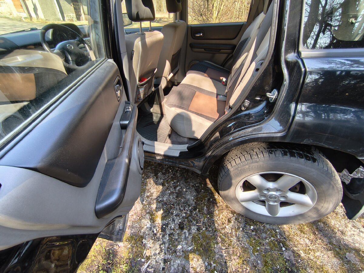 Nissan xtrail 2.2 D,4x4,2003, STK 11/27 - 15