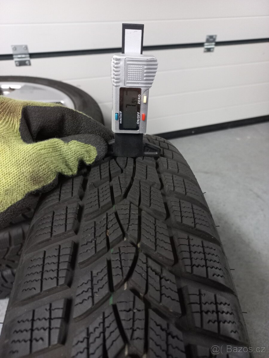 BMW i3 zimní sada Styling 427 pneu 155 70 19 DOT 2222 7,8mm - 15