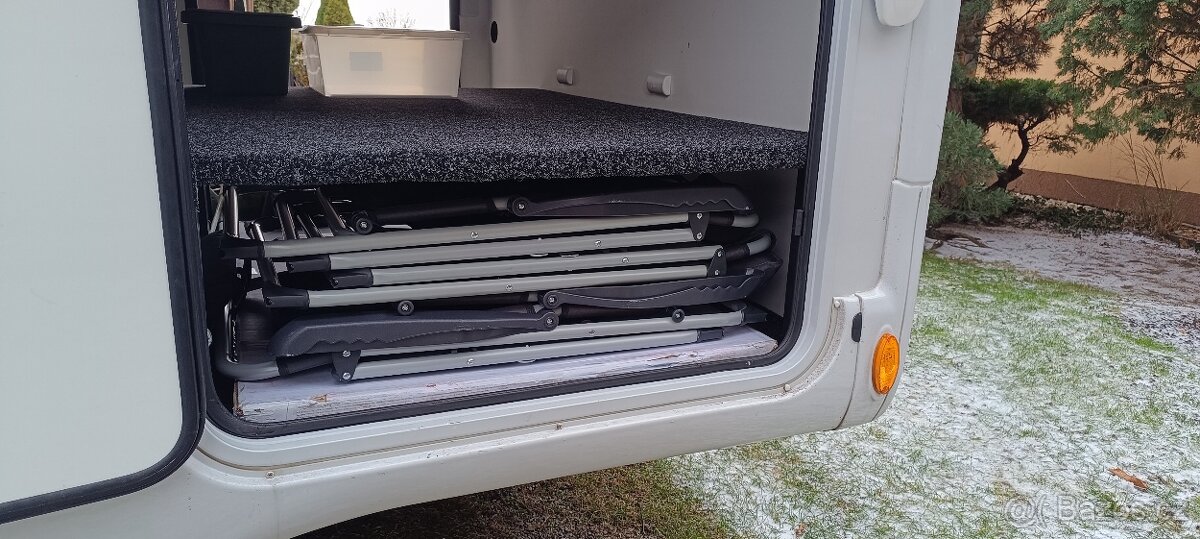 Benimar S346 6 os. jízda + spaní - 15