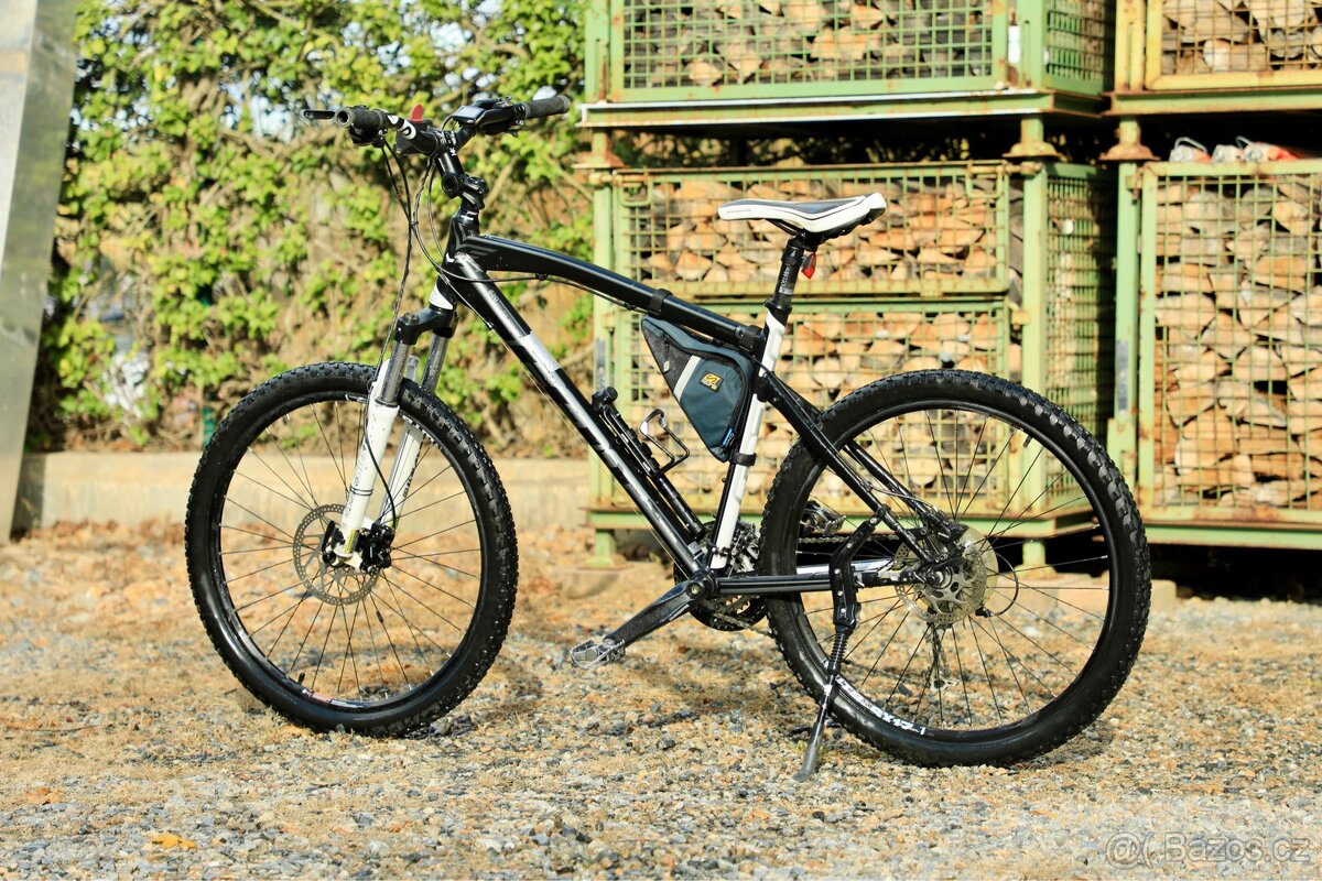 horské kolo FELT 26” - 15