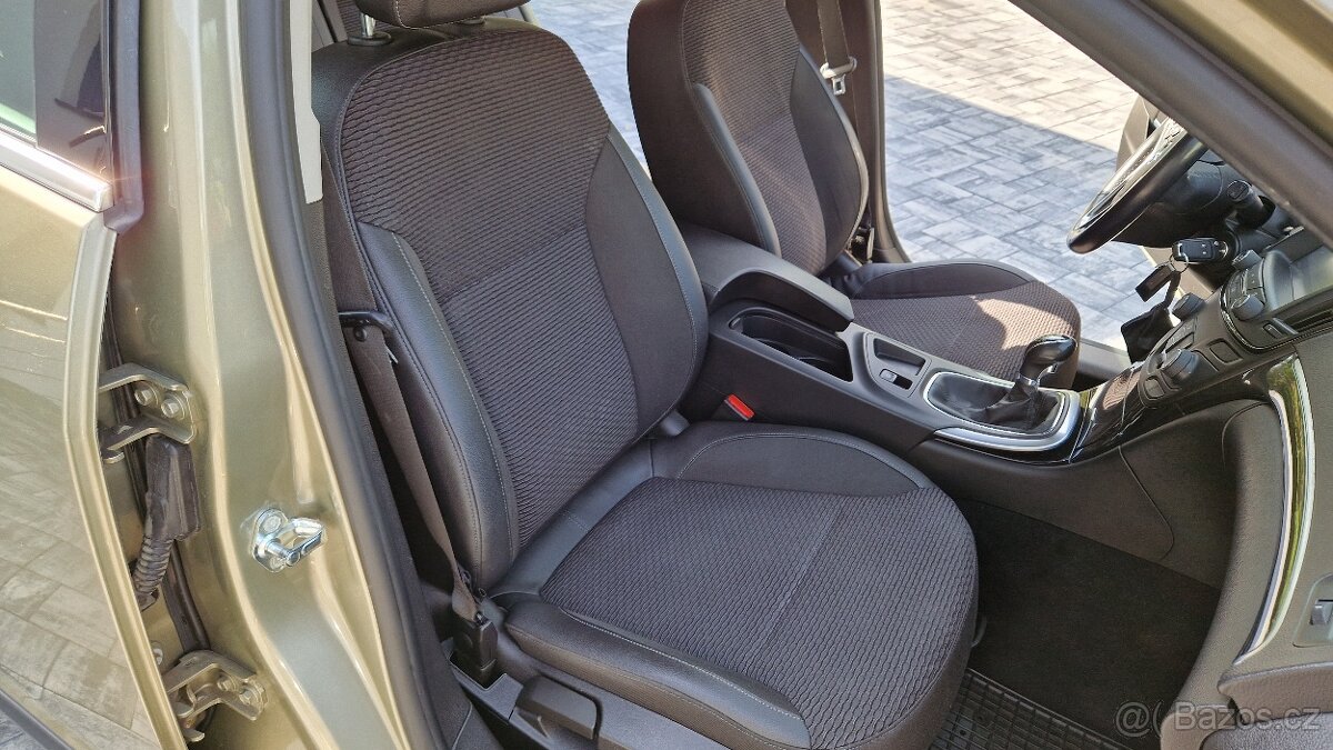 OPEL INSIGNIA COUNTRY TOURER 4x4 2.0 CDTI 120KW.ALU KOLA 18. - 15