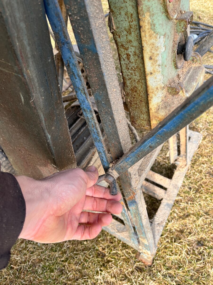 Prodán cirkulárku - 15