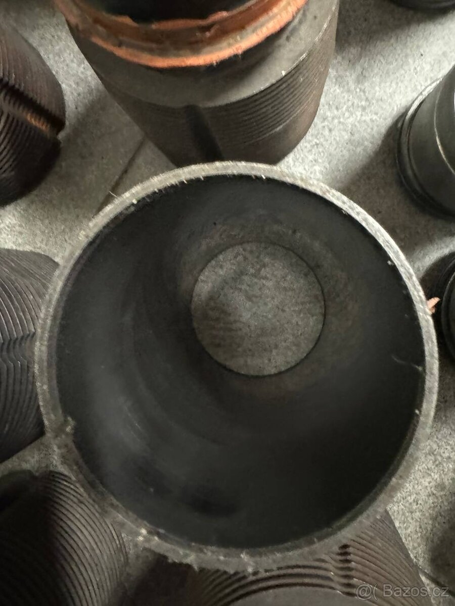 Tatra 87 motor - náhradní díly - 15