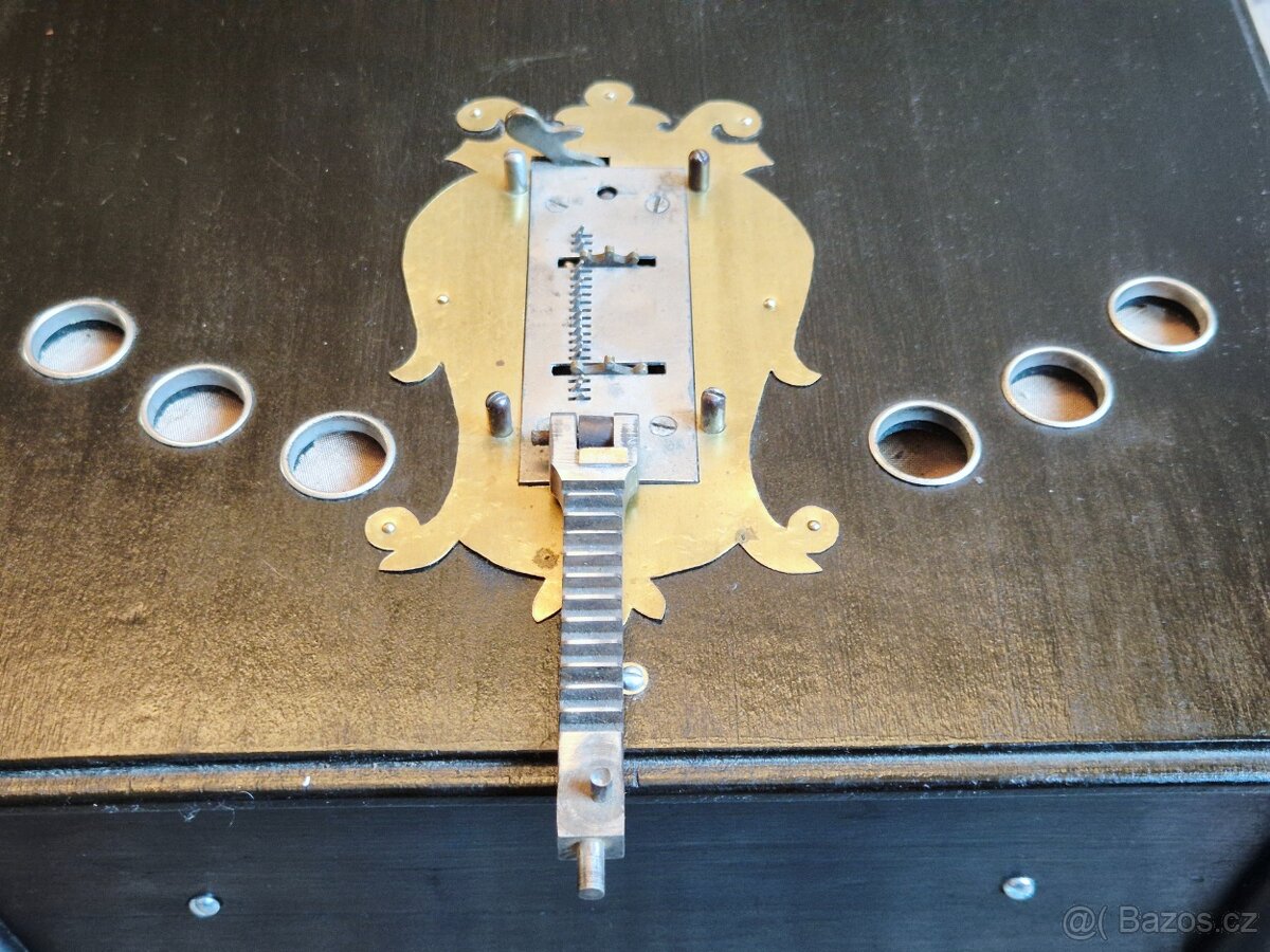 Starožitný hrací stroj, flašinet Ariosa, 1898, Německo - 15