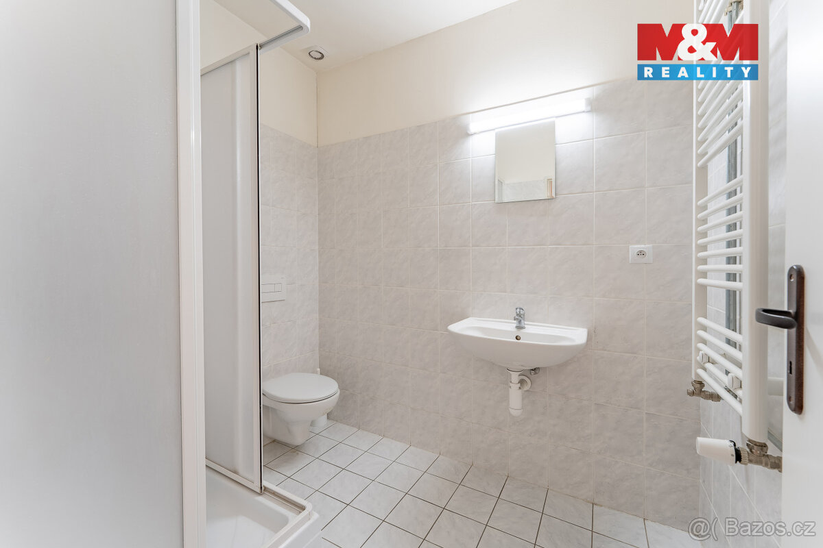 Prodej nájemního domu v Liběchově, ul. nám. V. Levého - 15