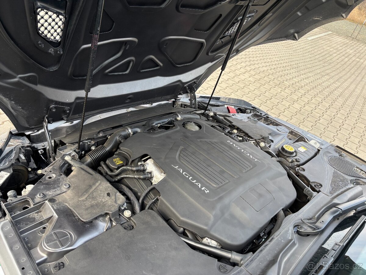 Jaguar F-Type R 5,0,405kw,SERVIS,37tkm,3/2016 - 15