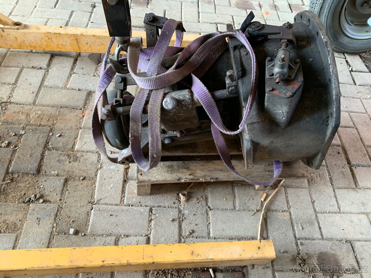 Malotraktor domaci výroby torzo a dily - 15