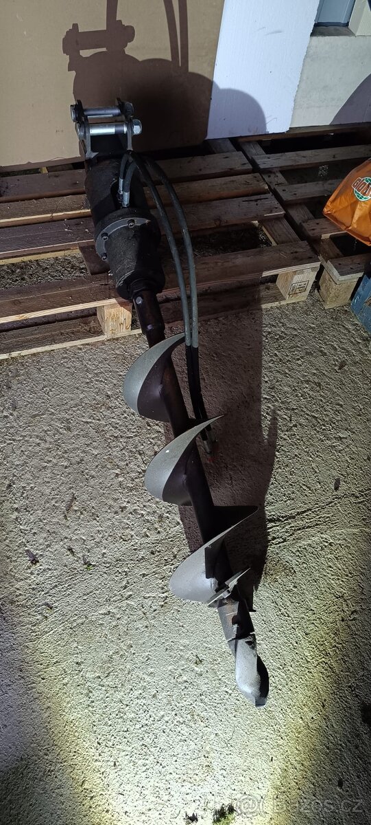 prodám příslušenství k minibagru - 15