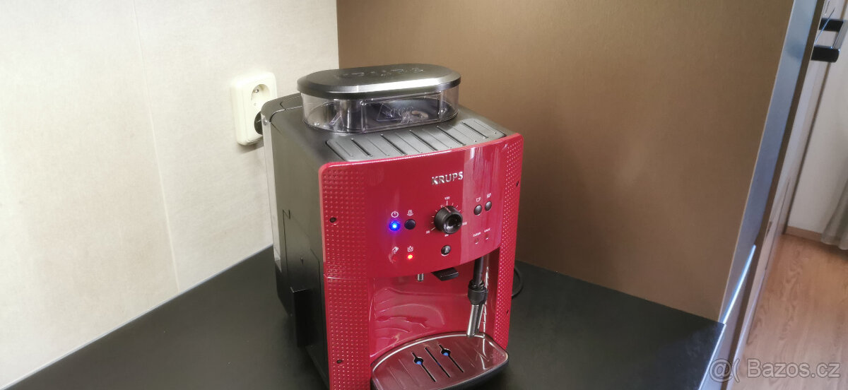 Plně automatický kávovar Krups Essential - 15