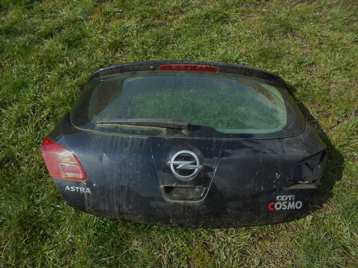 Opel astra J rok 2012 díly - 15