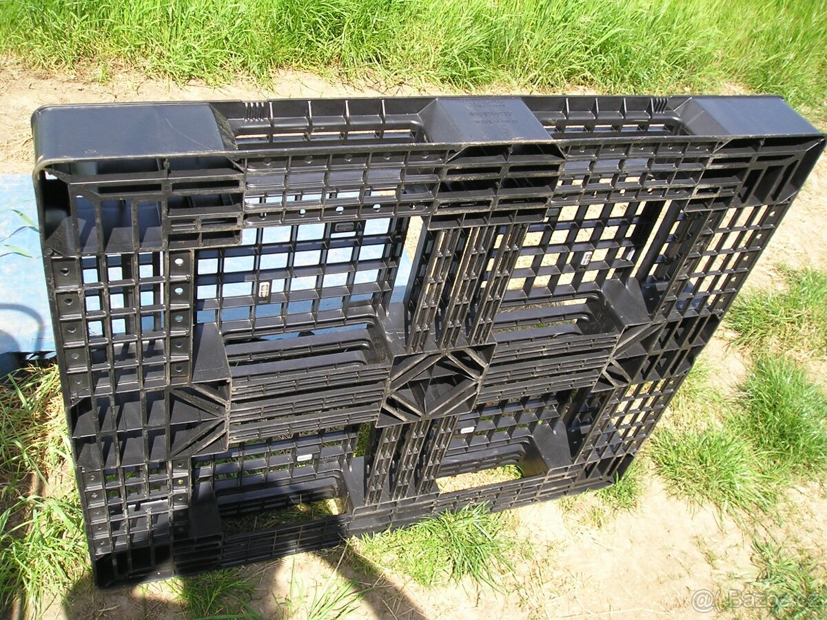 Skladovací kontejnery/boxy na palivové dřevo. - 15
