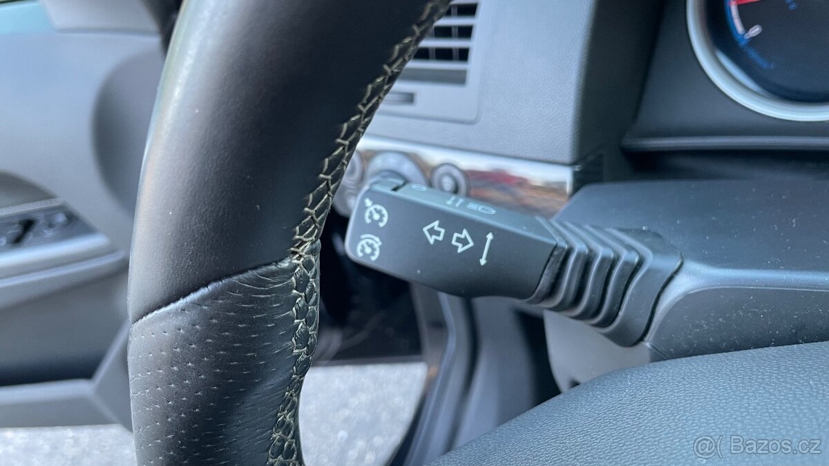 OPEL ASTRA GTC 2.0T OPC - 15