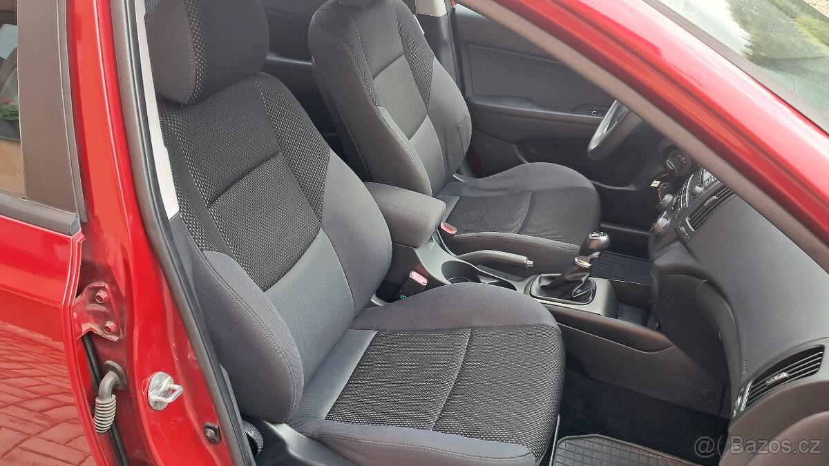 Hyundai i30, 1.4i / 80KW TRIKOLOR ČR - 15