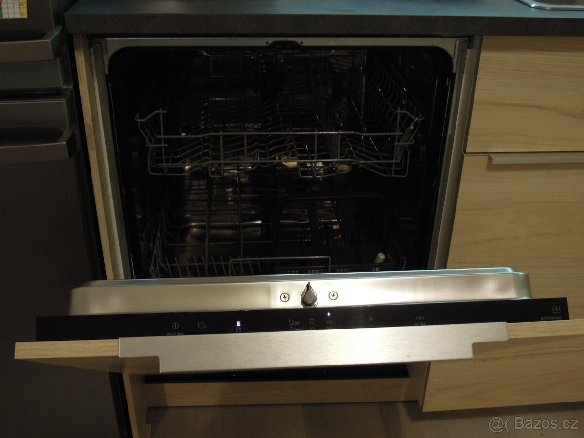 IKEA LAGAN vestavěná dotyková myčka 60 cm automatické dvířka - 15