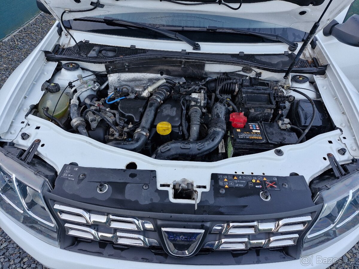 Duster 1,5dci, 80kW, 4x4, 2018, Čr, n.STK - 15