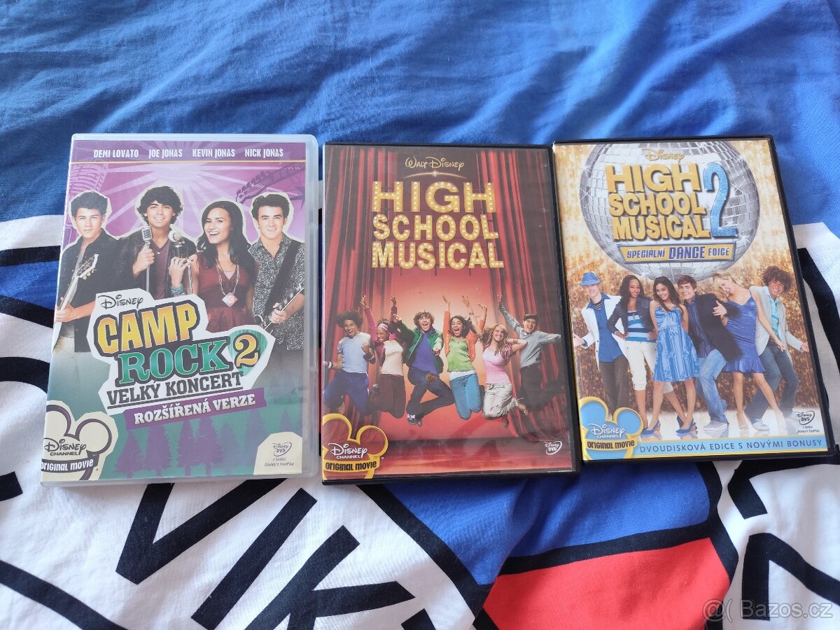 Darují Mix věcí - 15