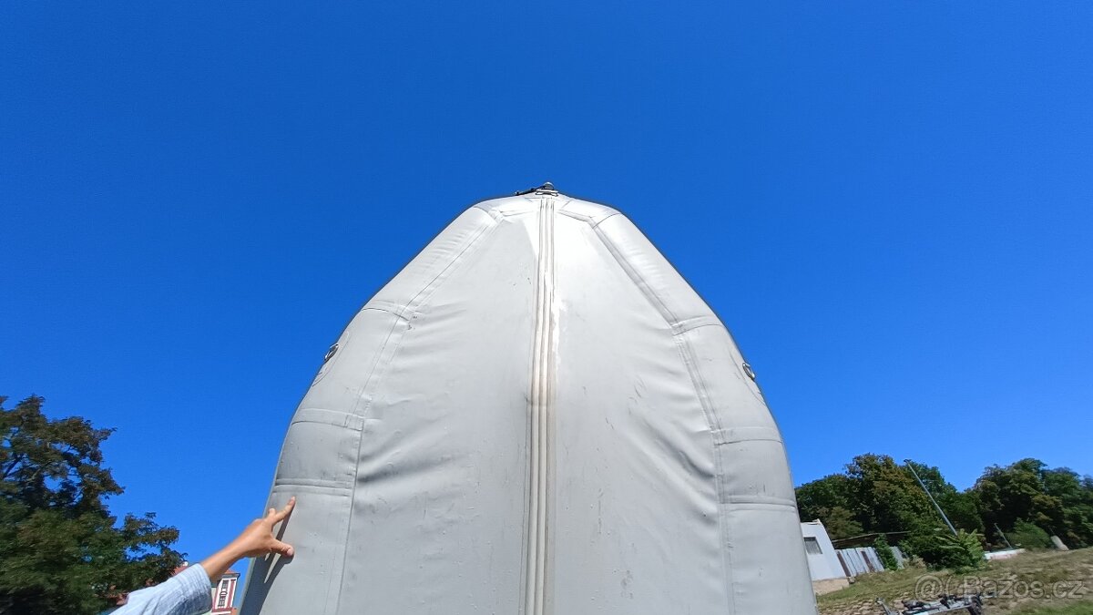 Motorový člun 3,65 m pro 4 osoby plus motor Yamaha - 15