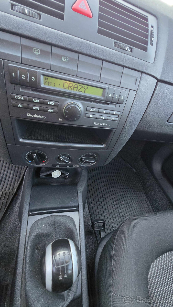 ŠKODA FABIA KOMBI 1.4 16V AMBIENTE 1MAJITEL - 15