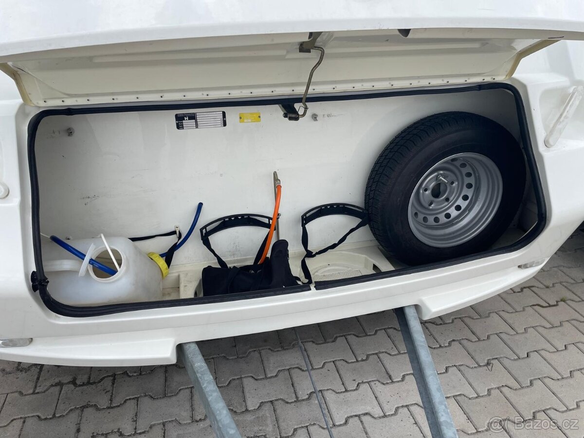 Delta Euroliner 440, 4 osoby, bojler, stan, fr.postel - 15