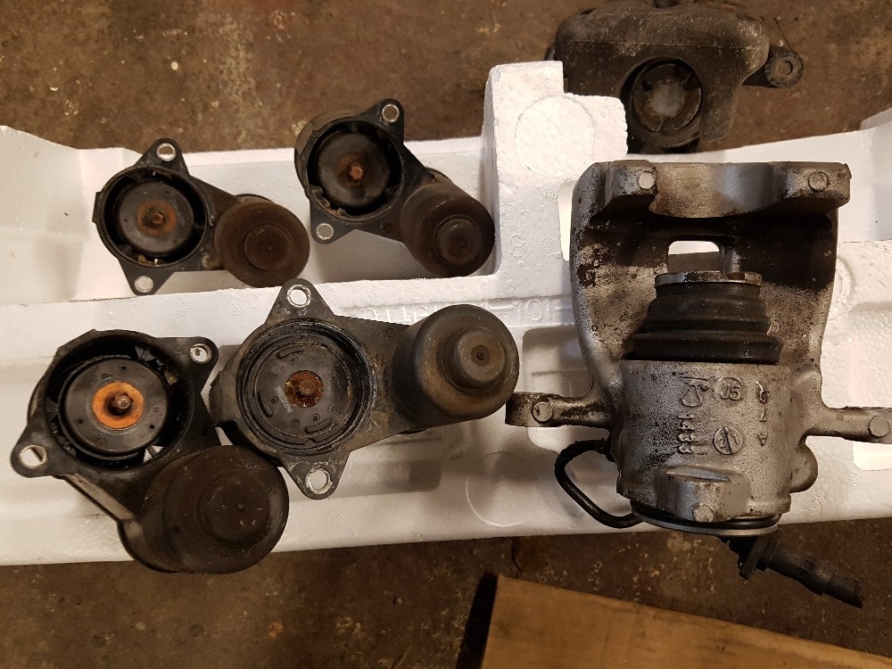 vw passat B6 kapota LB5M OK, dveře LB5M modrostř. - 15